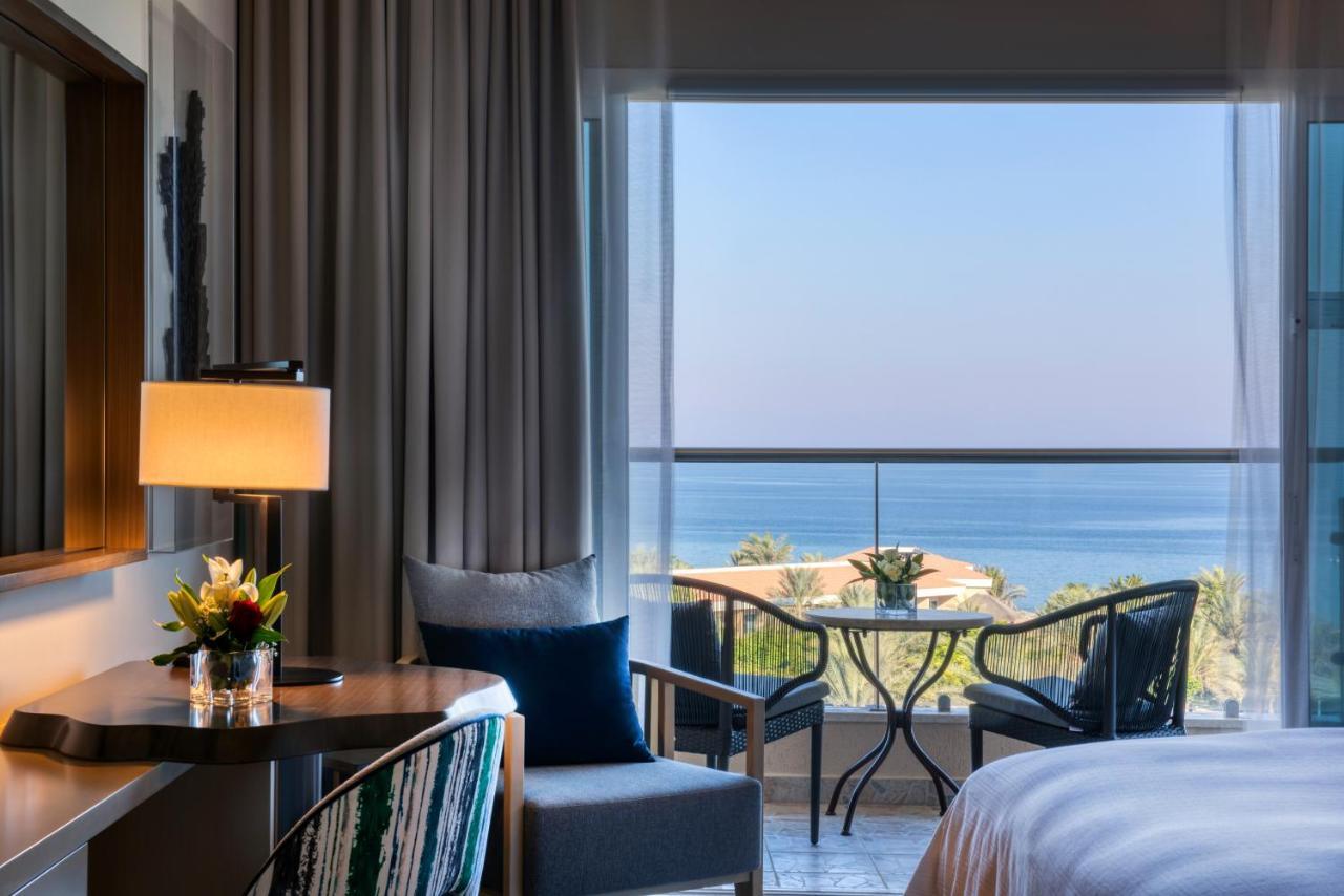 Fujairah Rotana Resort & Spa - Al Aqah Beach Exterior photo
