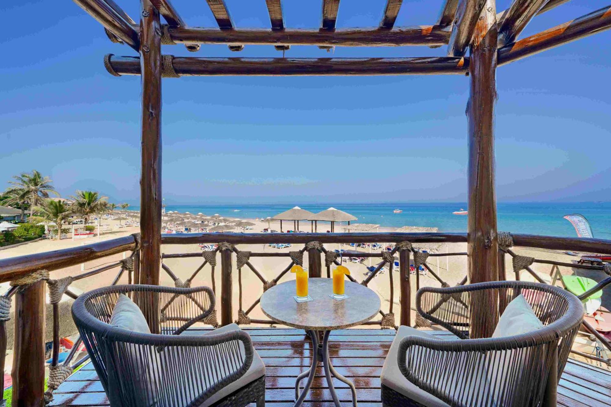 Fujairah Rotana Resort & Spa - Al Aqah Beach Exterior photo