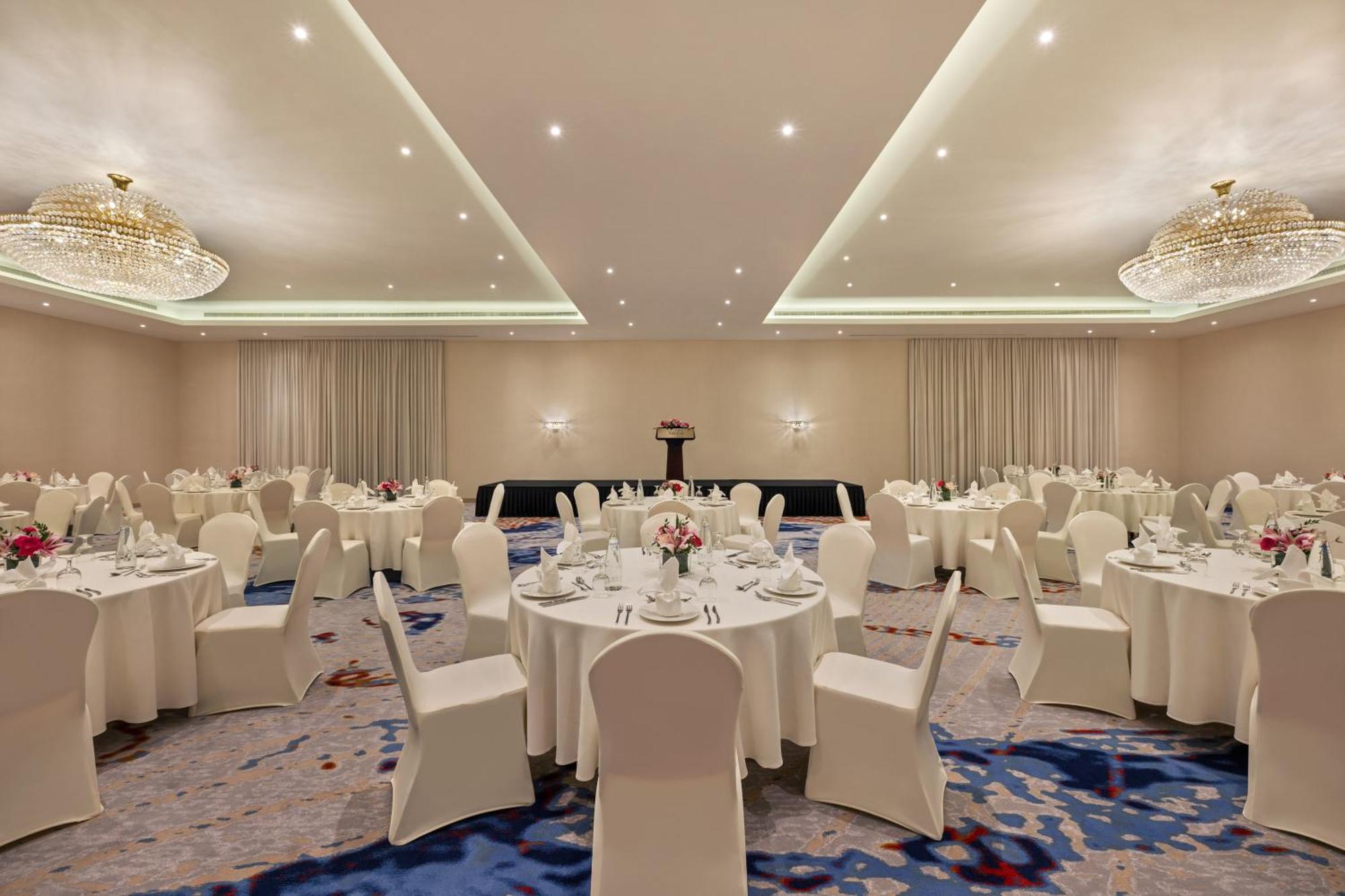 Fujairah Rotana Resort & Spa - Al Aqah Beach Exterior photo