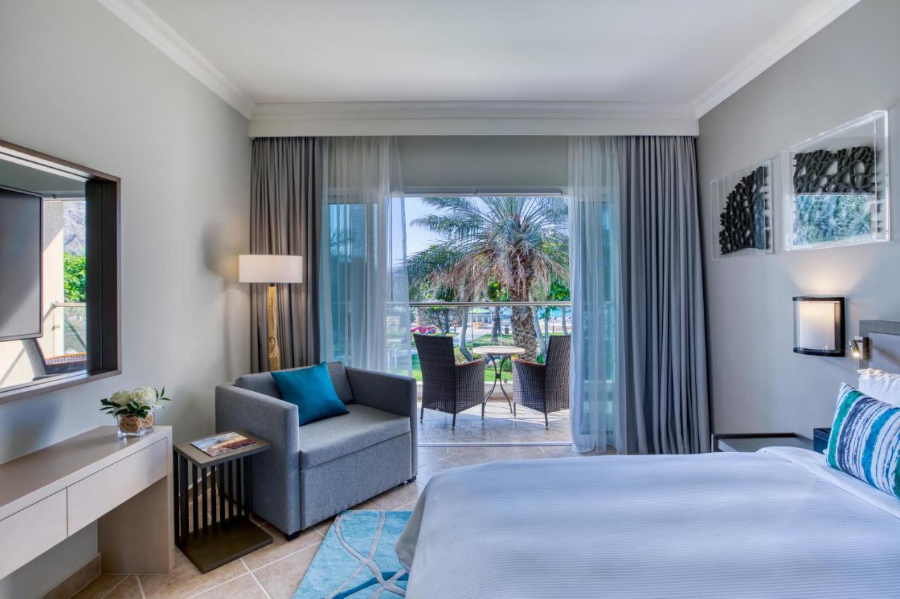 Fujairah Rotana Resort & Spa - Al Aqah Beach Exterior photo